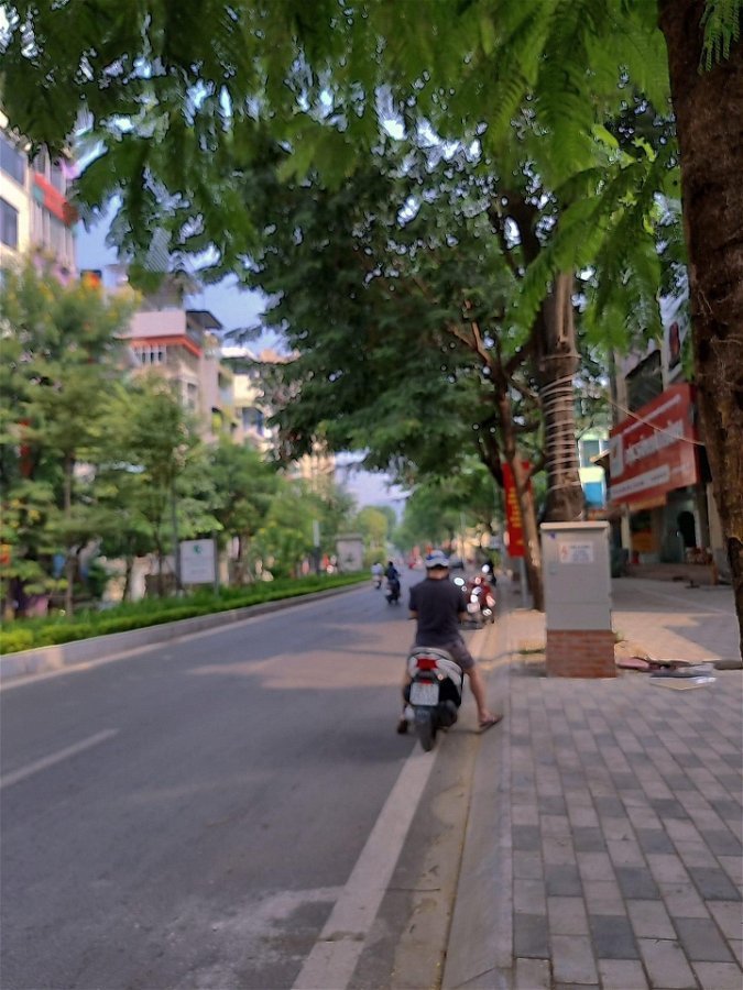 Bán Đất Mặt Phố Lạc Long Quân Quận Tây Hồ. 200m Mặt Tiền 10,4m Nhỉnh 100 Tỷ. Cam Kết Ảnh Thật Mô Tả Chính Xác. Chủ