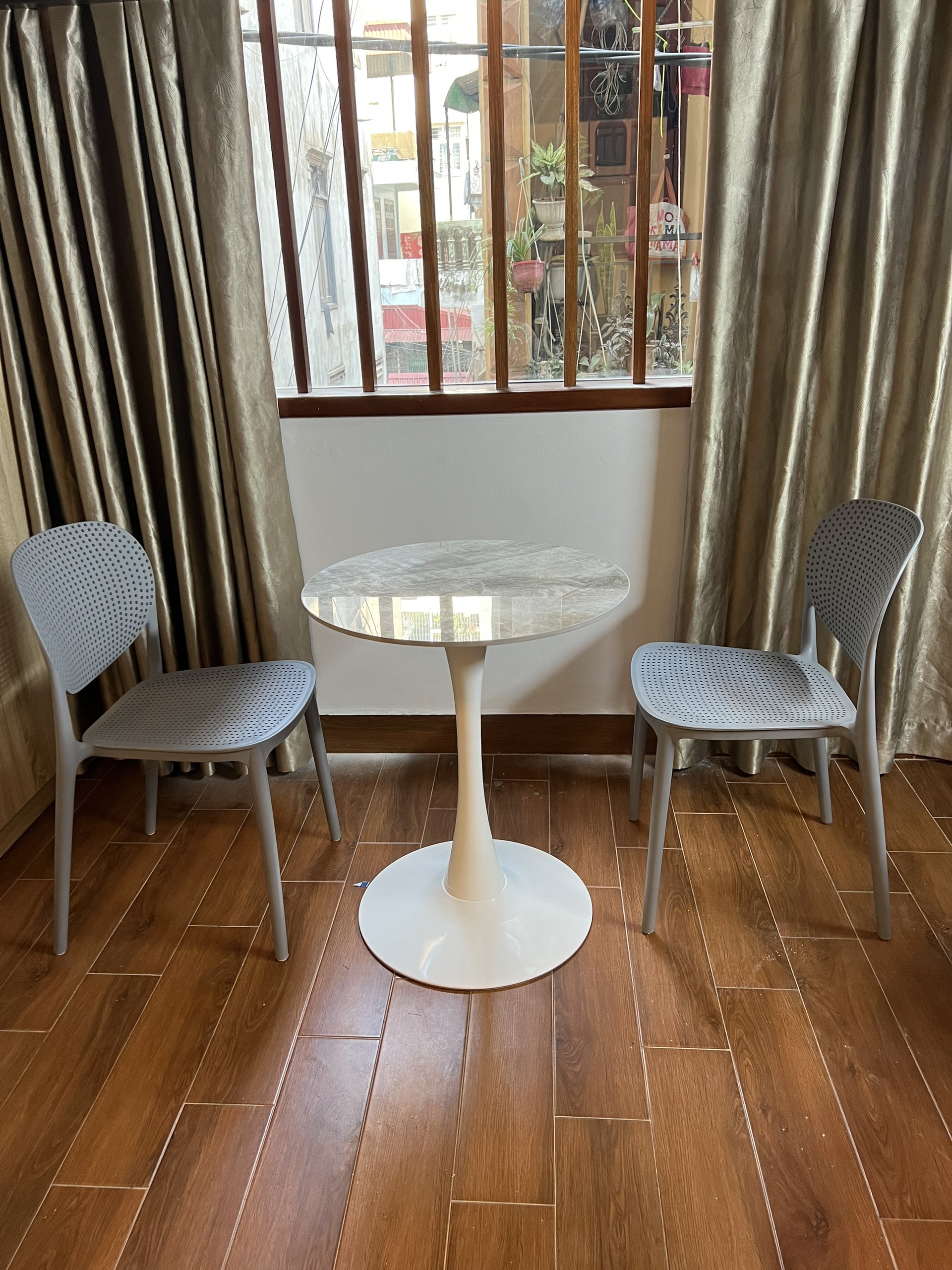 CCMN CHDV DÒNG TIỀN 50TR/THÁNG - TRẦN THÁI TÔNG - 52M2 X 5 TẦNG - MT 4M - CCMN 9 PHÒNG - GẦN Ô TÔ