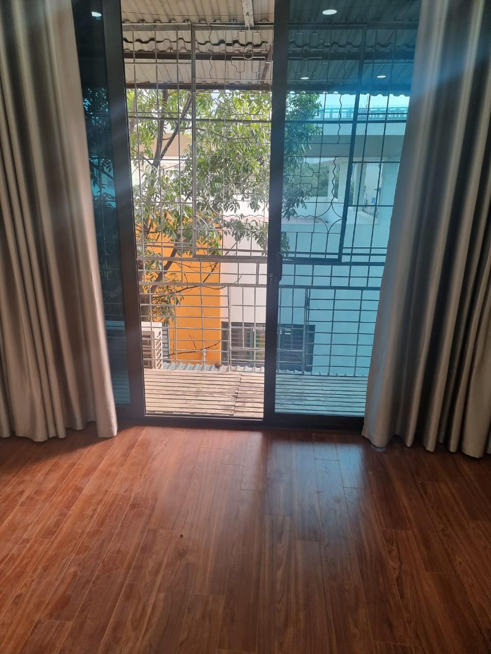 Nhà TT Phương Mai oto đỗ cửa, 40m chỉ 1,7 tỷ