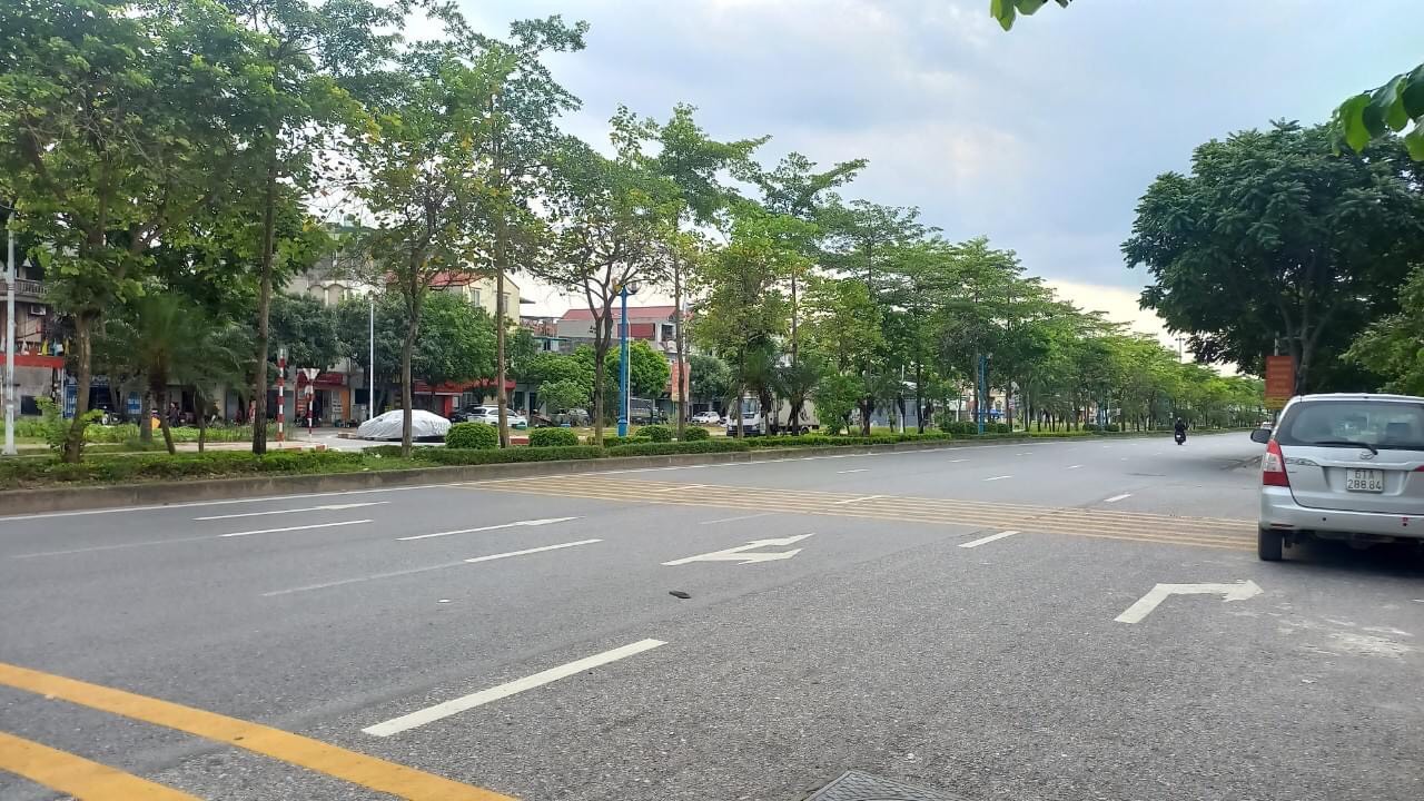 Mặt phố Tam Trinh 201m mặt tiền 7m KD bất chấp, giá chào 34 tỷ