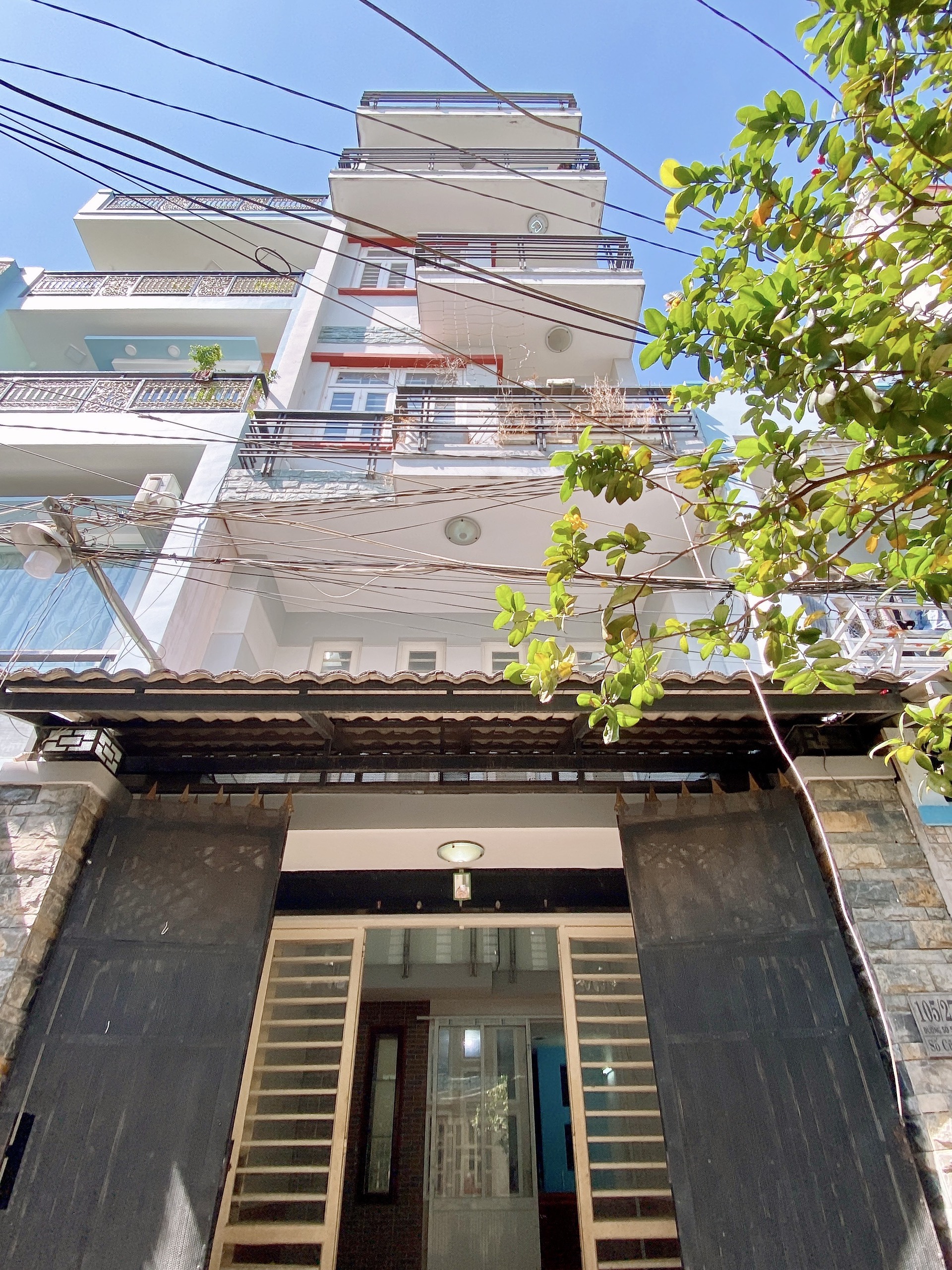 Hot! Gấp! Nhà siêu đẹp 4 lầu 4pn mà giá quá rẻ cả nhà ơi! Mua gấp ạ!