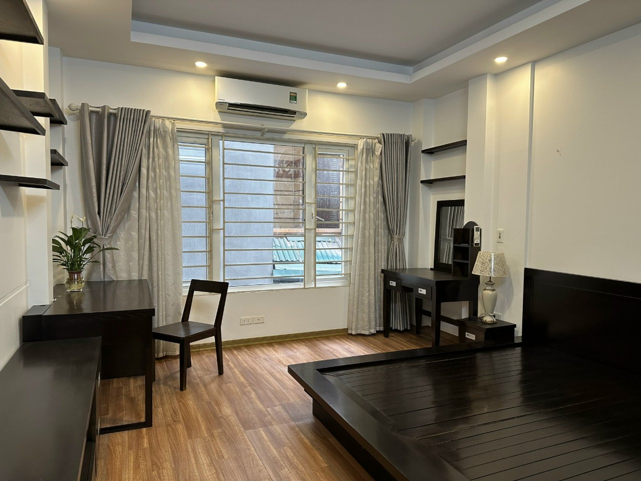 BÁN NHÀ RIÊNG NGÕ 105 DOÃN KẾ THIỆN CẦU GIẤY 35M,5 TẦNG, 4.7 TỶ 0901766599