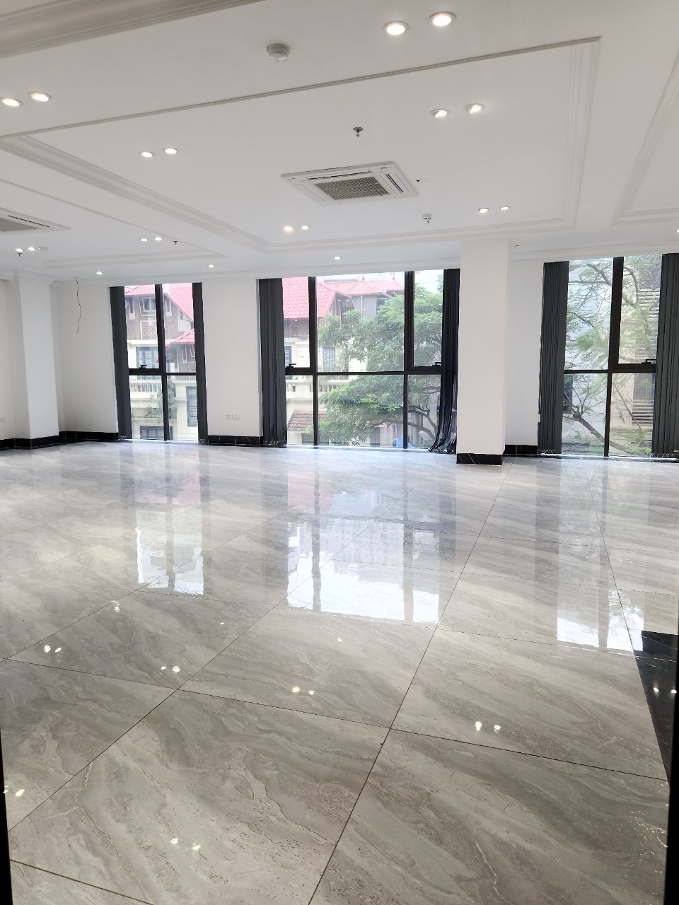 TÒA NHÀ VP - SIÊU PHẨM HOÀNG QUỐC VIỆT - 125M2X9T - THANG MÁY - 68 TỶ