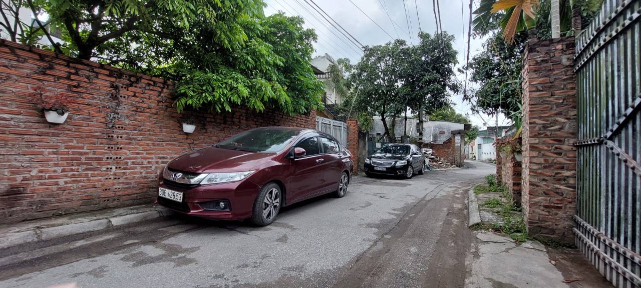 CHÍNH CHỦ BÁN GẤP ĐẤT MẶT NGÕ PHỐ NGỌC TRÌ - THẠCH BÀN - LONG BIÊN DT 143m2, MT 5,4m, ô tô tránh nhau