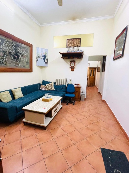 Bán nhà mặt ngõ thông đường Láng, nhà lộc, kinh doanh tốt