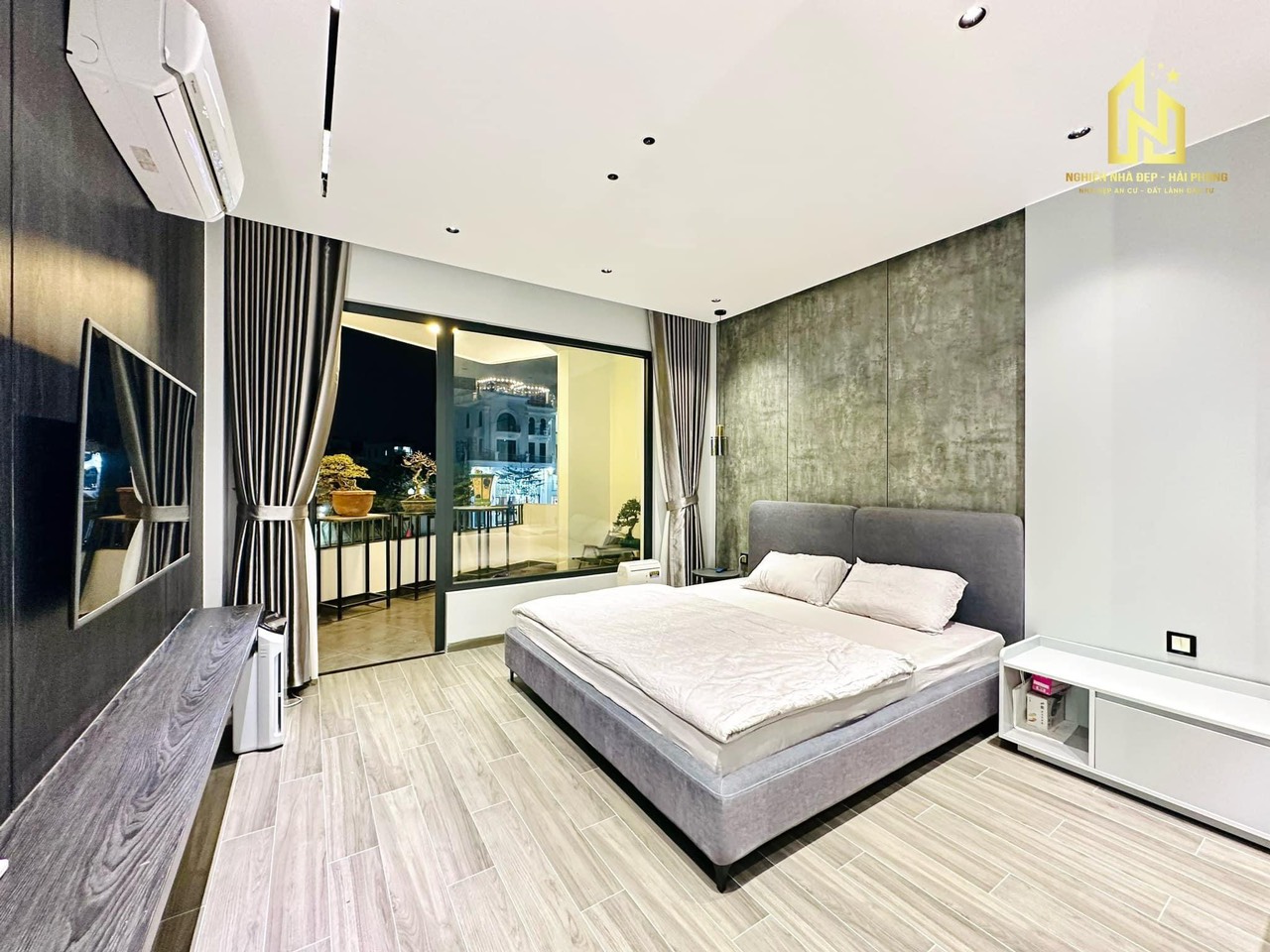 Bán nhà 4 tầng mặt đường Hồ Sen, Lê Chân, Hải Phòng. Giá: 12,5 tỷ