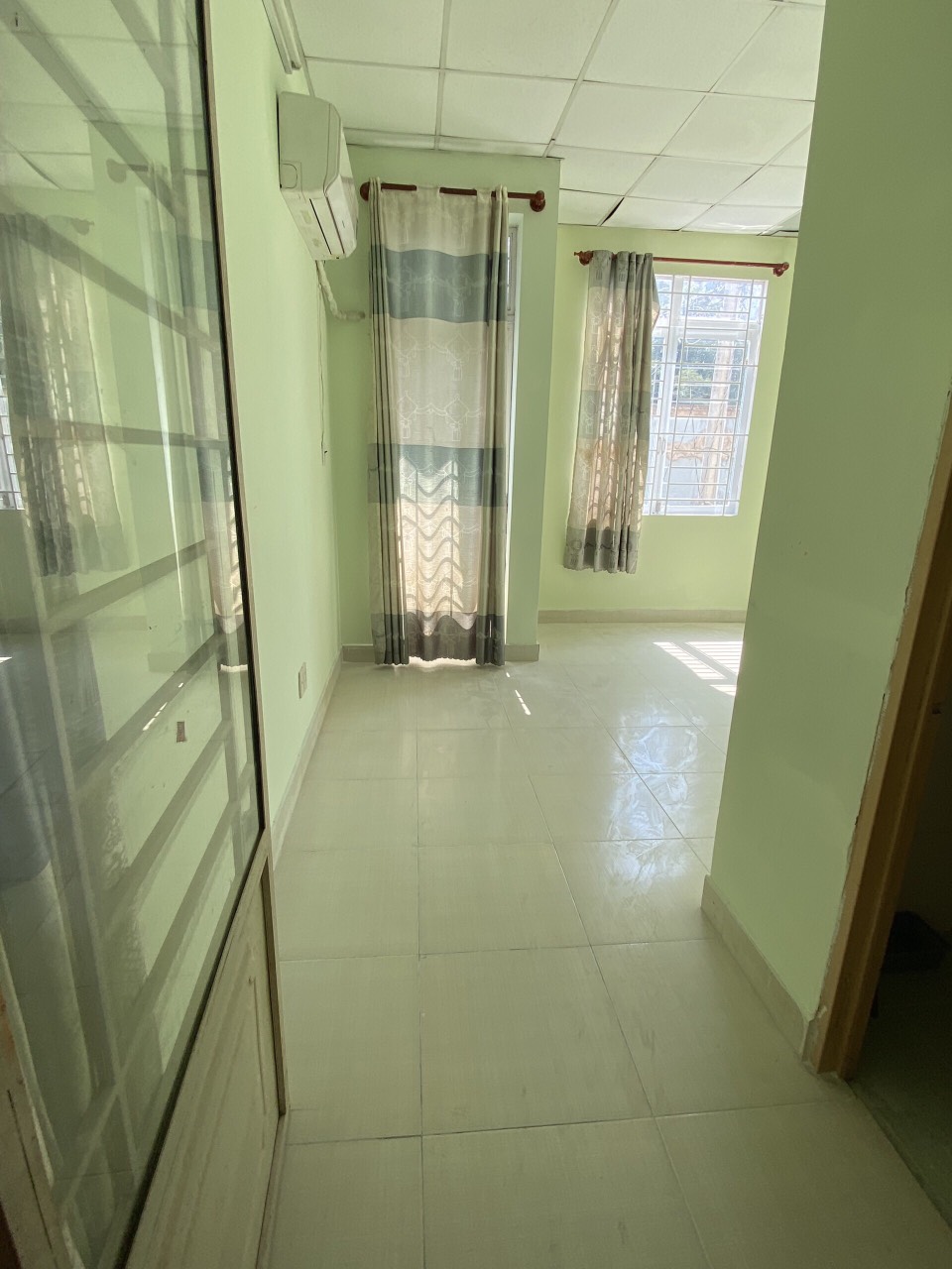 Nhà đẹp khu Nam Long giáp Gò Vấp rộng rãi 4x15m, 2pn