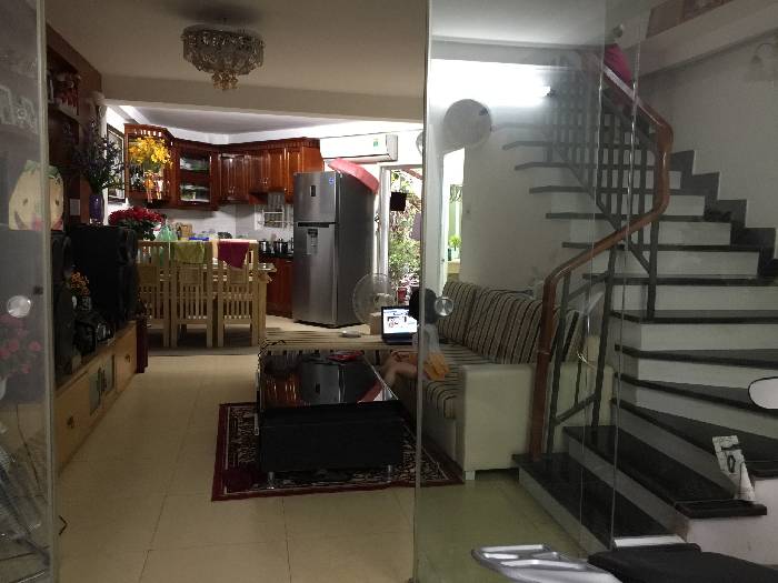 Cực hiếm cần bán gấp nhà sđcc 38m giá chỉ nhỉnh 2 tỷ