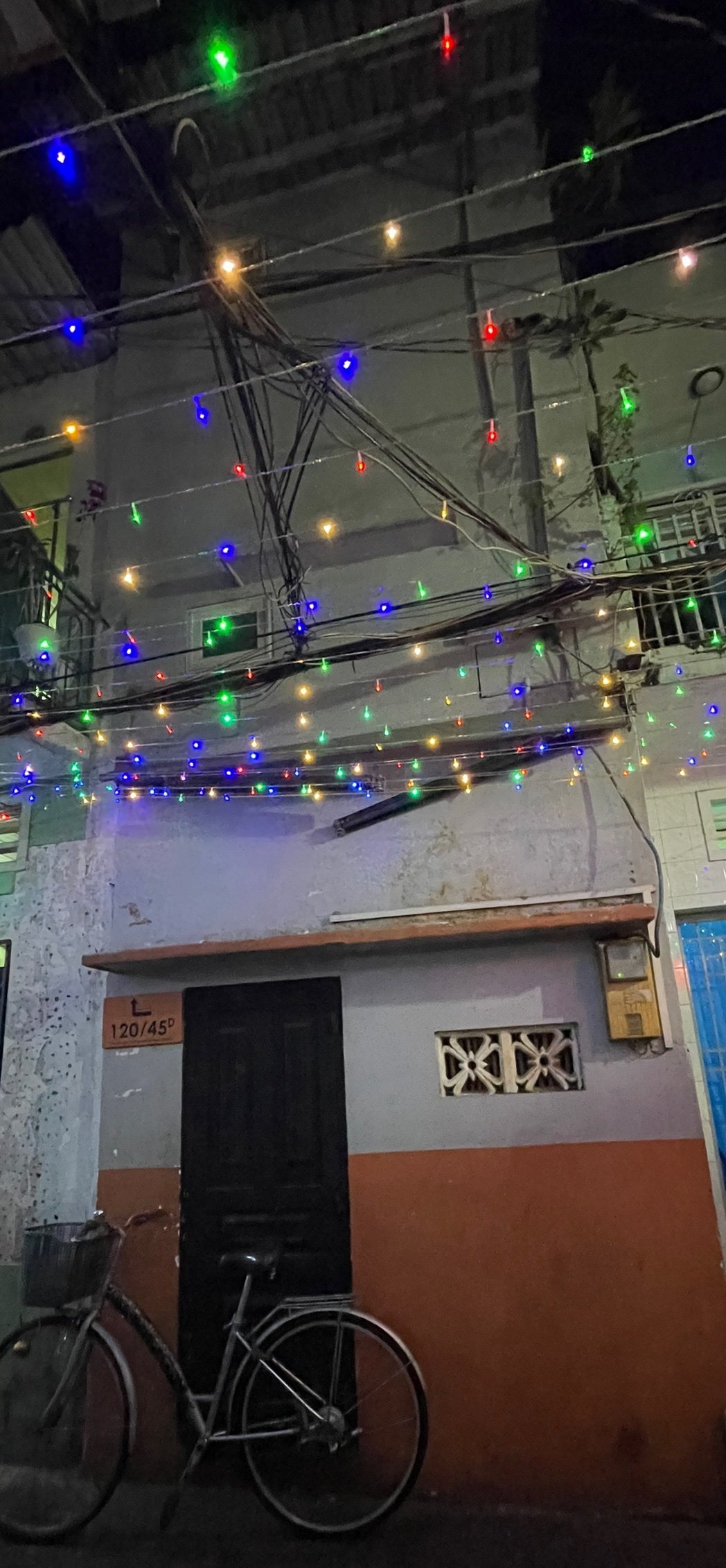 **CHÍNH CHỦ CHO THUÊ NGUYÊN TẦNG NHÀ ĐƯỜNG TRẦN HƯNG ĐẠO - QUẬN 1. TP. HỒ CHÍ MINH**