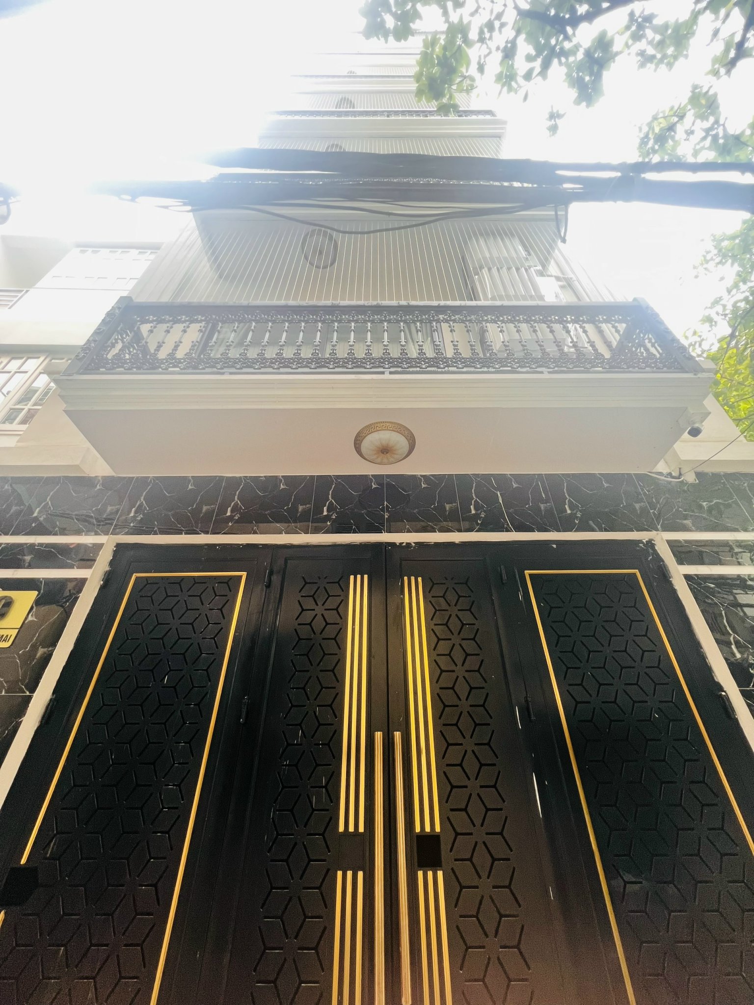 CHDV phố Hoàng Mai, 18 phòng khép kín , dòng tiền 110tr 1 tháng