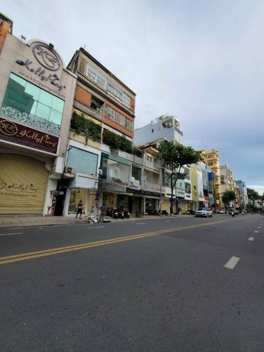 Cho thuê nhà mặt tiền đường Võ Văn Tần, Phường 5, Quận 3, Hồ Chí Minh