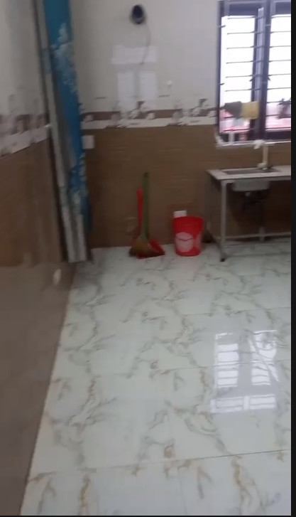 Chính chủ cho thuê 2 phòng có ban công tầng 4.