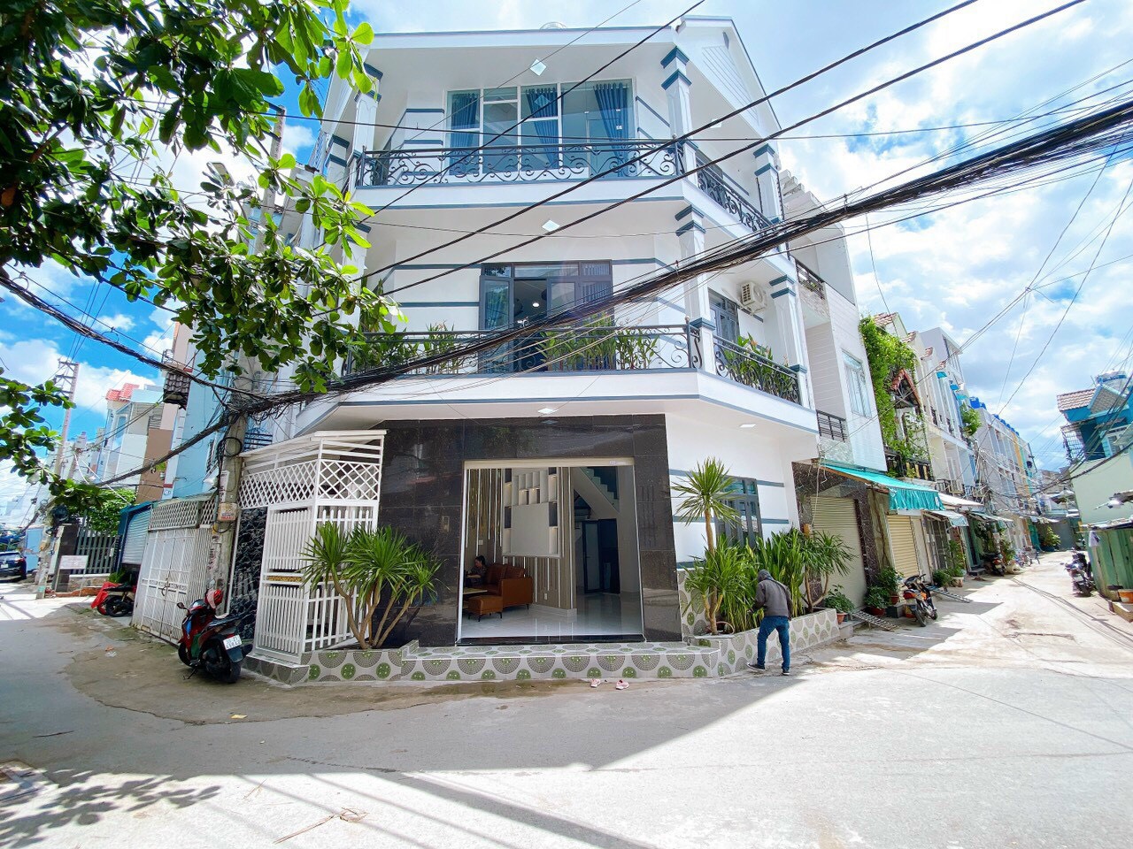 Nhà phố 3 lầu mặt tiền hẻm 1942 Huỳnh Tấn Phát, Thị trấn Nhà Bè