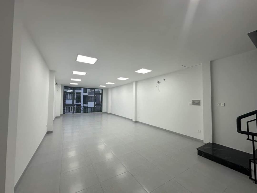 GIÁ RẺ NHẤT THỊ TRƯỜNG - Cho thuê nhà mới xây 75m2 mặt tiền Trần Nhật Duật, khu ACC Vườn Xoài