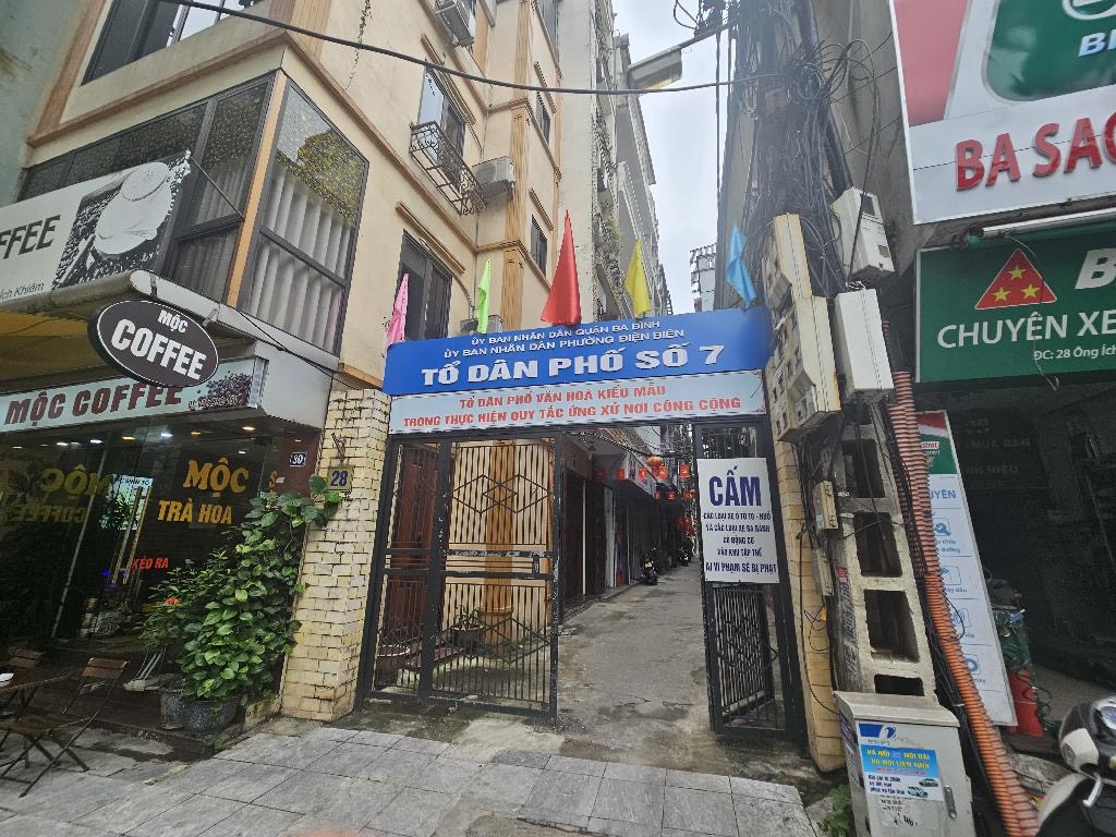 Bán nhà ngõ 28 Ông Ích Khiêm, 57.9M, 5 tầng, 13.2 Tỷ, Rộng Thoáng, Có Sân, Ở Luôn