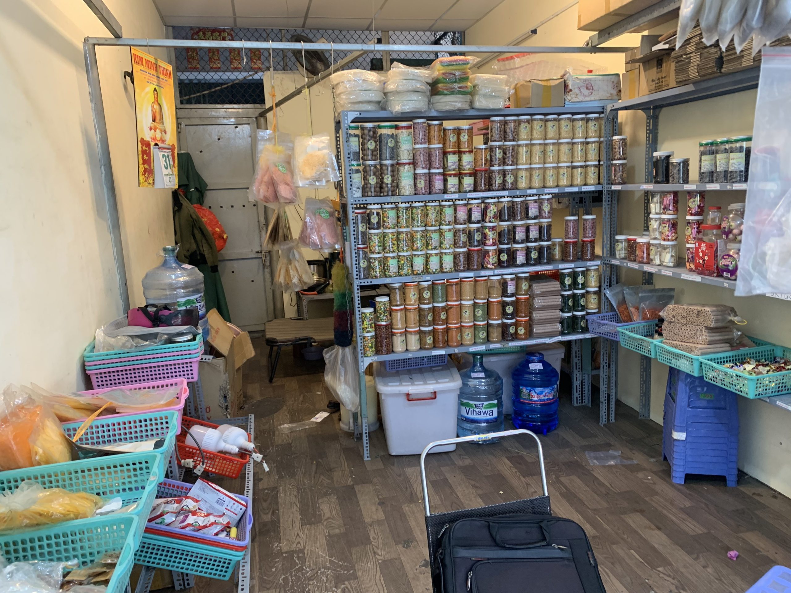 Cần sang quán mặt tiền đông đúc đường 689 Âu Cơ, P Tân Thành. Quận Tân Phú, Liên hệ: 0563787430