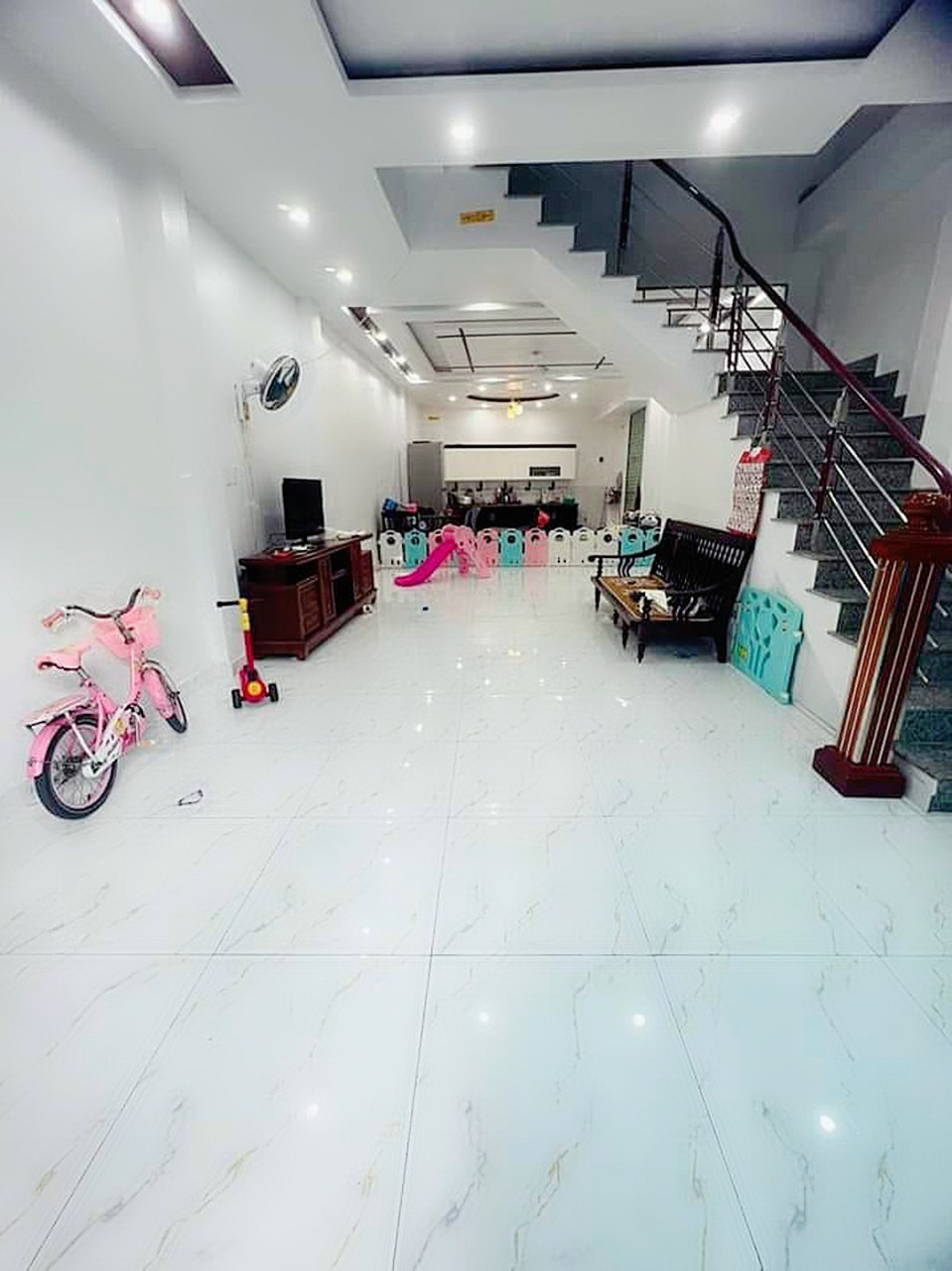 Bán nhà Đông Trung Hành - Hải An, diện tích 72m 3 tầng độc lập, đang cho thuê