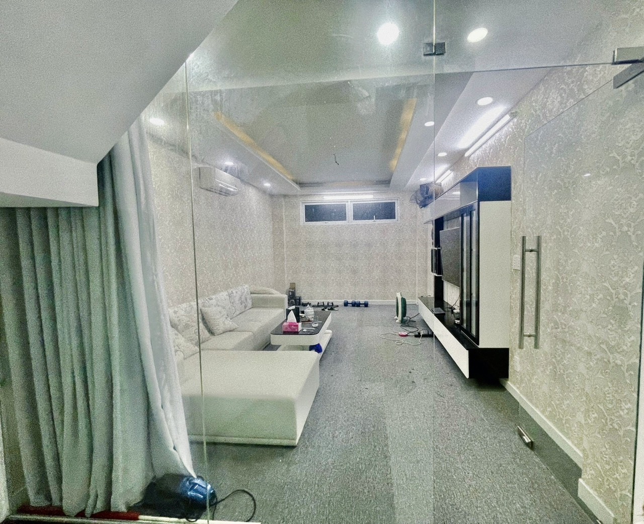 Bán nhà hem oto Thạch Lam quận Tân Phú 4 x 15-2 tầng chỉ 4,5 tỷ TL cc