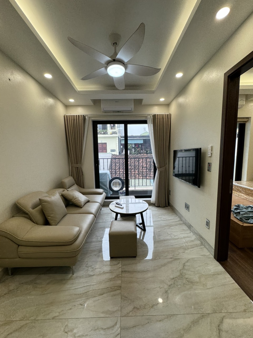 Cho Thuê CĂN HỘ MỚI FULL NỘI THẤT, 2 NGỦ, 2 WC TẠI NGÕ 299 THUỴ KHUÊ, TÂY HỒ