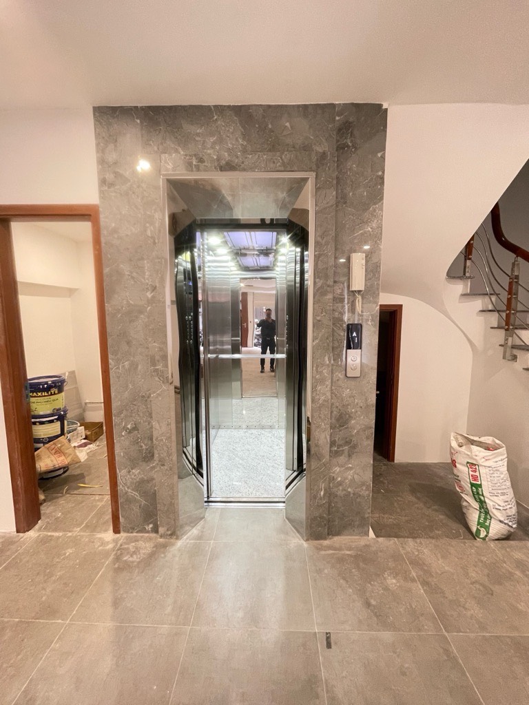 Phân lô VIP Hoàng Cầu, Gara 2 oto, 6Tx60m2, mặt tiền 6m giá nhỉnh 18 tỷ