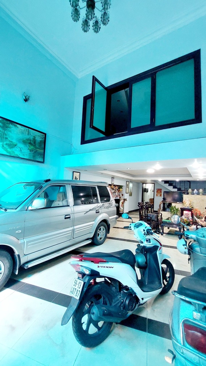 Bán Nhà Khu Vip Sân Bay Tân Sơn Nhất, Đồng Khởi, Tân Bình, 100m2, OTo Vào Nhà, Chỉ 17.5 Tỷ