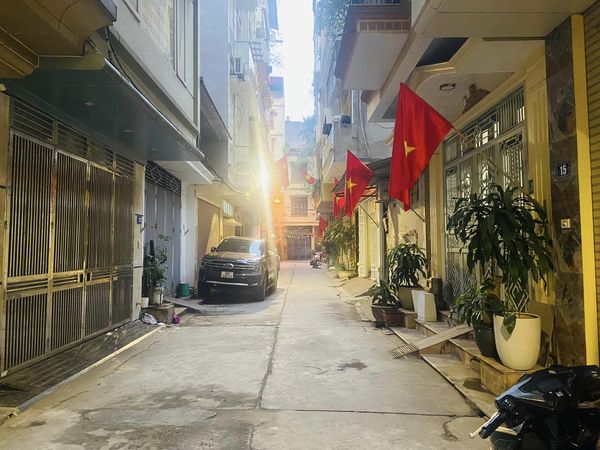 Phân lô ô tô tránh, Gara ô tô 7 chỗ vào nhà, phố Phạm Tuấn Tài, Cầu Giấy 0981858892