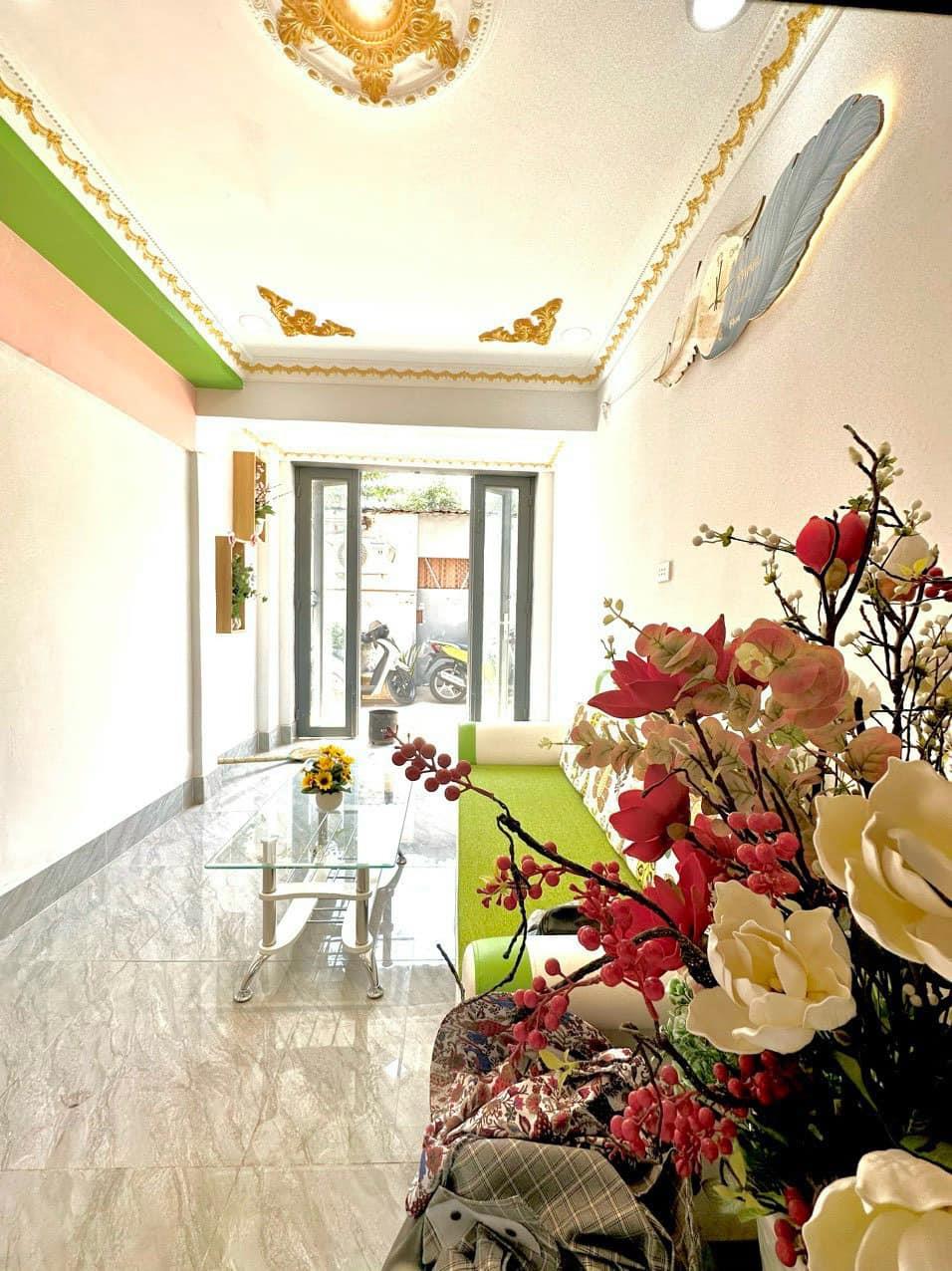 Bán Nhà Hương Lộ 2,Bình Trị Đông, Bình Tân. DT 18m2x 2 tầng (2.6x7).Giá nhình 2 tỷ TL