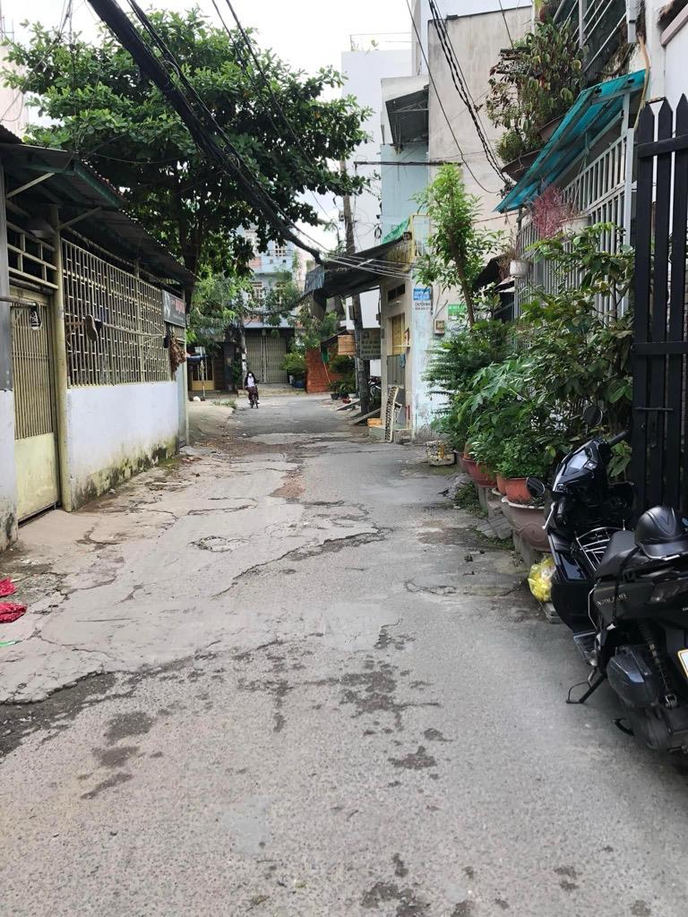 Bán Nhà Bà Hom ,Phường 13, Quận 6. DT 34.2m2x2 tầng (3.4x10). Giá 3.5 tỷ TL