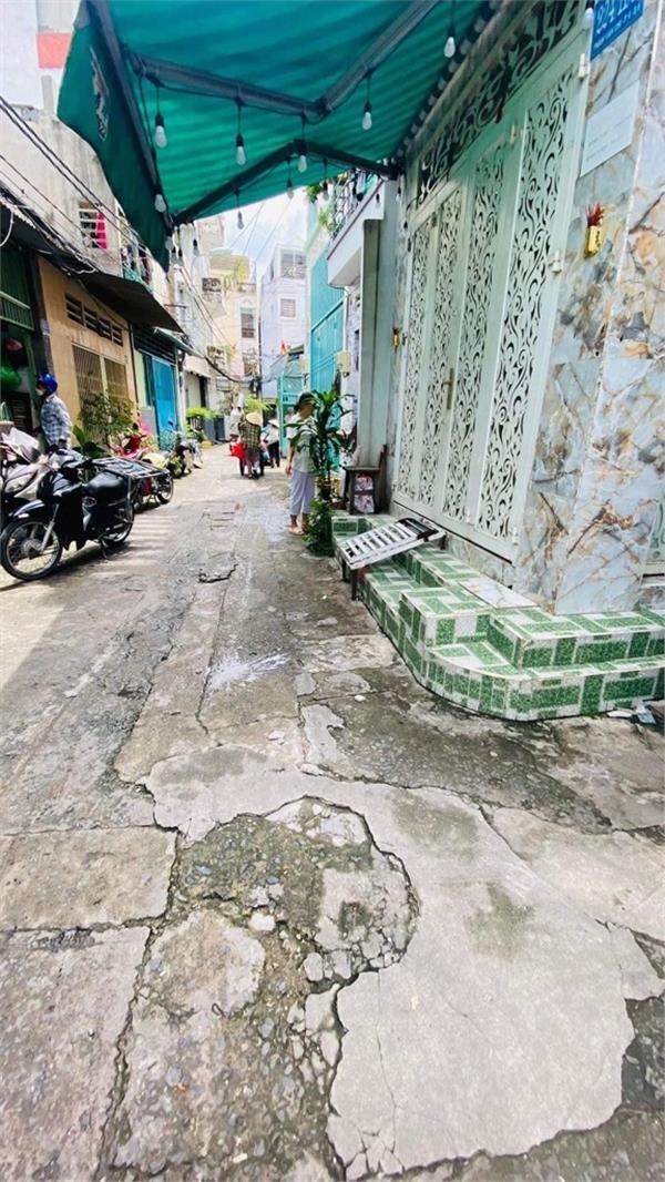 BÁN NHÀ TRUNG TÂM P.4 ,QUẬN 6 - 2 MẶT HẺM XE HƠI - 5 TẦNG - 41M2x4 TẦNG ( 3.5 X 12 )- CHỈ 5 TỶ