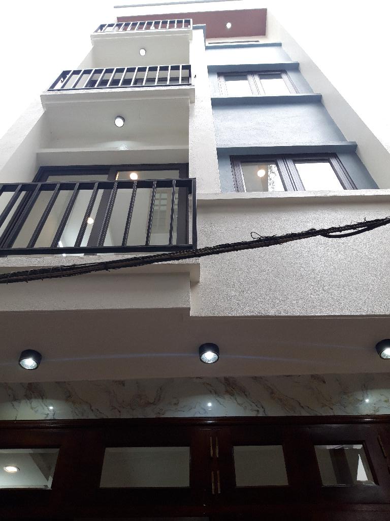 Nhà đẹp 2 mặt thoáng, trung tâm tiện tích, gần Aeon Mall Long Biên, 48M, 4.1x tỷ