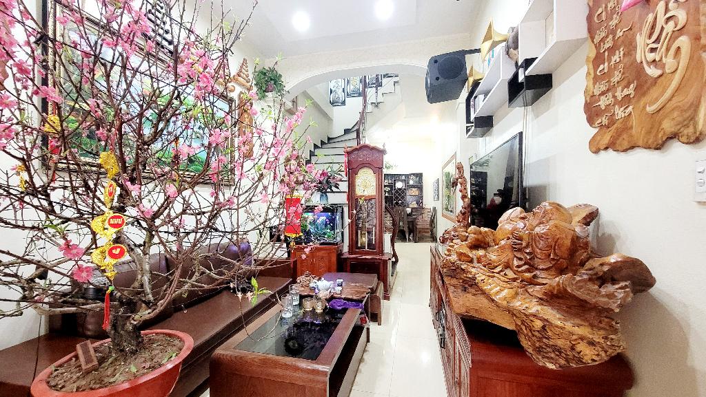 Nhà đẹp dân xây, 2 mặt thoáng, ngõ ba gác, gần phố, Đức Giang, 38M, 4.1x tỷ