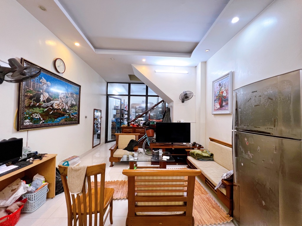 Nhà mặt ngõ thông, ô tô tránh, kinh doanh, vài bước ra phố, Ngô Gia Tự, 92M, 11.4x tỷ