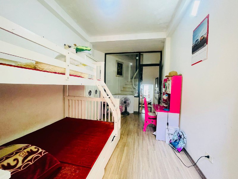 Kim Mã - Diện tích 30m2 - 6 Tầng - 3.8 Tỷ - Ba Đình