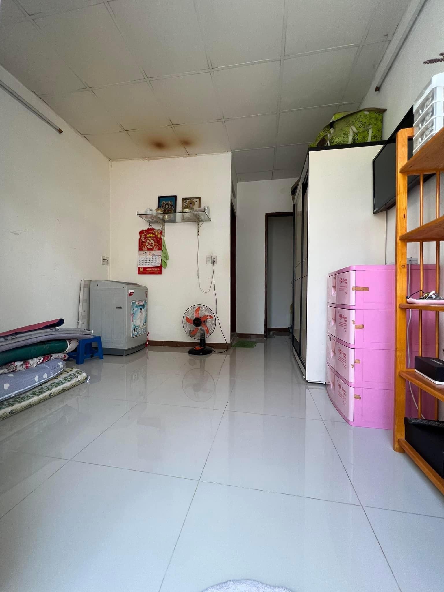 Nhà cách HXT 15m đường Cmt8 quận tân bình, 4m*20m, nhỉnh 6tỷ, thích hợp xây cho thuê, xung quanh tiện tích đầy đủ