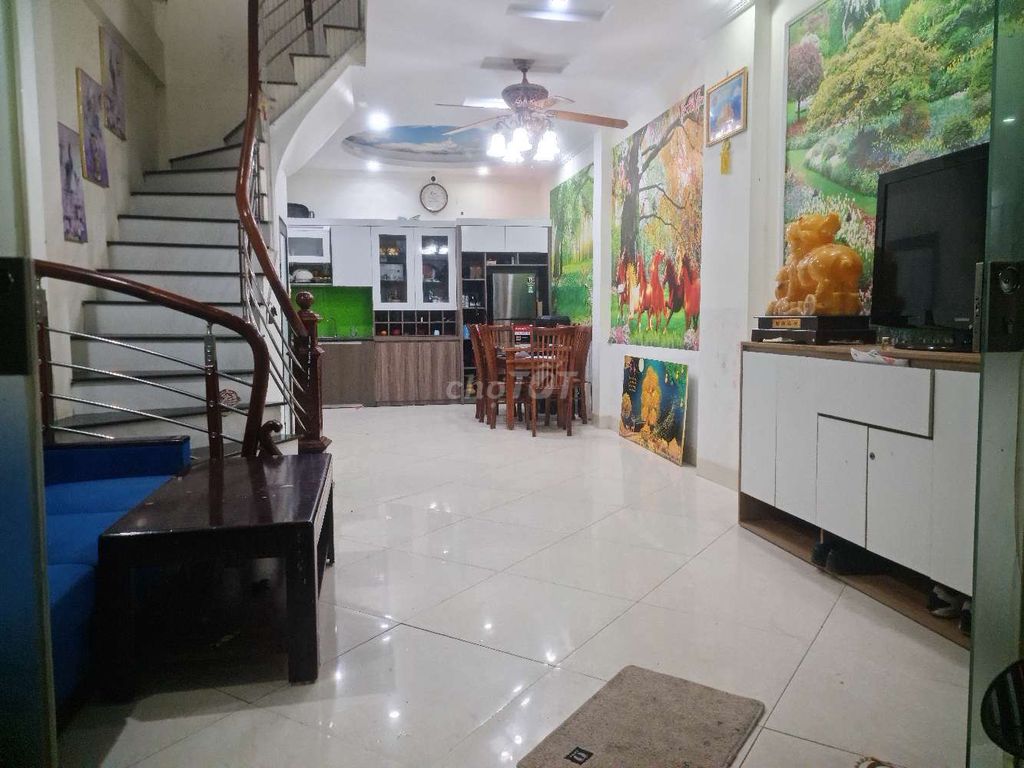 Chính chủ Cần bán gấp nhà đất đang ở tại Lai Xá, Hoài Đức.