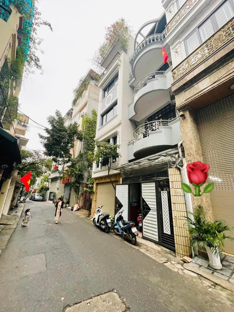 BÁN NHÀ MẶT PHỐ 2 Ô TÔ TRÁNH ÔTÔ VÀO NHÀ 4 TẦNG THANG MÁY - DT: 63M2 MT: 4.3M - GIÁ HƠN 10.x TỶ .