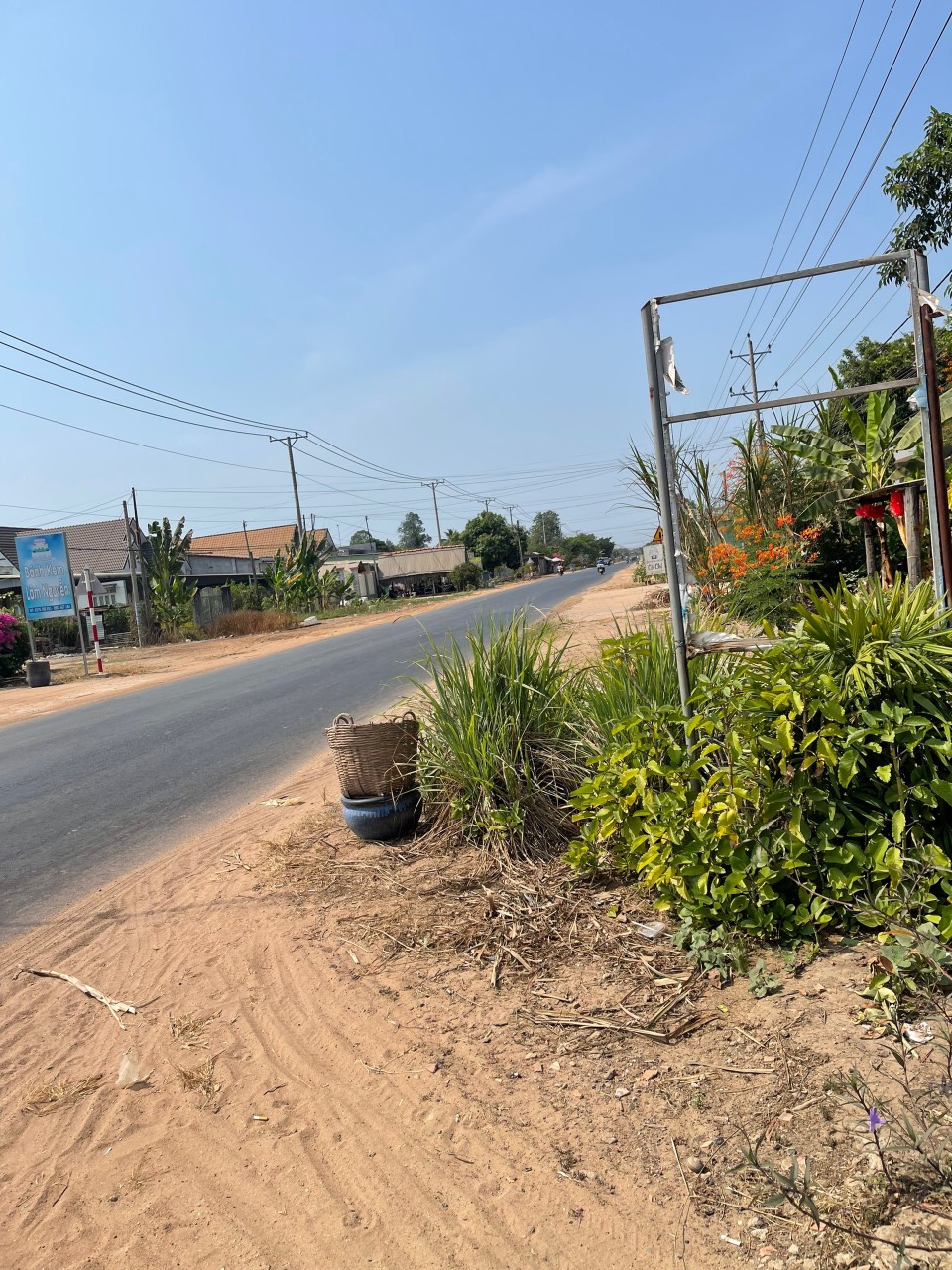 CHÍNH CHỦ BÁN GẤP CĂN NHÀ CẤP 4 MẶT TIỀN DT 785, Tân Châu, Tây Ninh