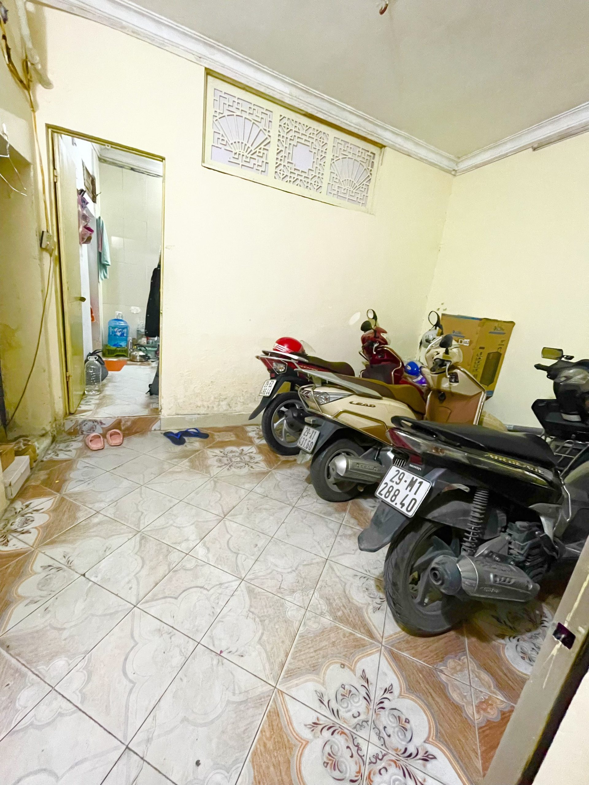 Siêu rẻ 1.93 Tỷ, Nhà Phố Phạm Ngọc Thạch, Đống Đa, 31m2 2T MT 4m, Chủ đi Đức bán gấp