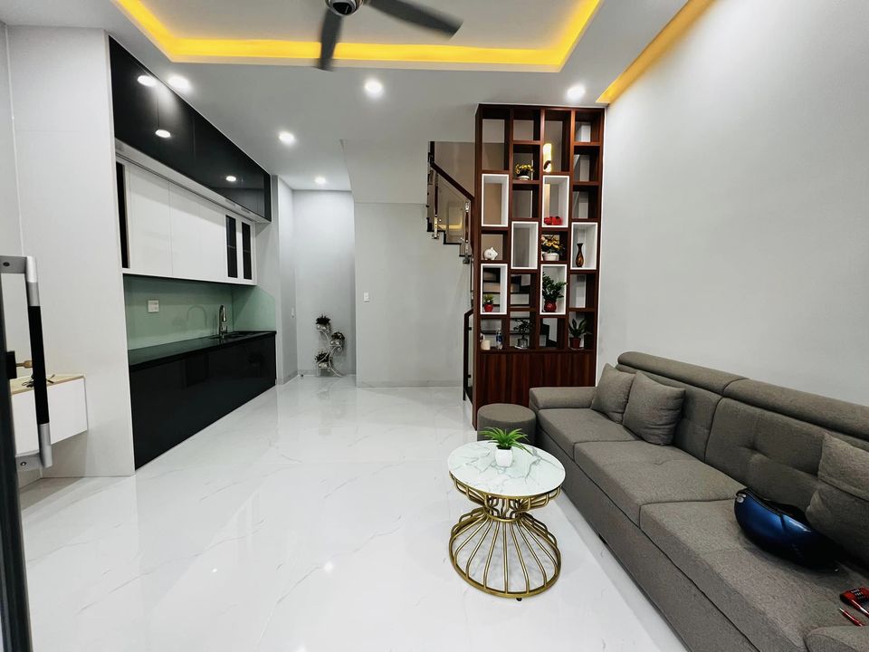 Nhà 4 tầng 5.8m x 7m = 4 tỹ Lê Đức Thọ Phường 6 Gò Vấp TPHCM