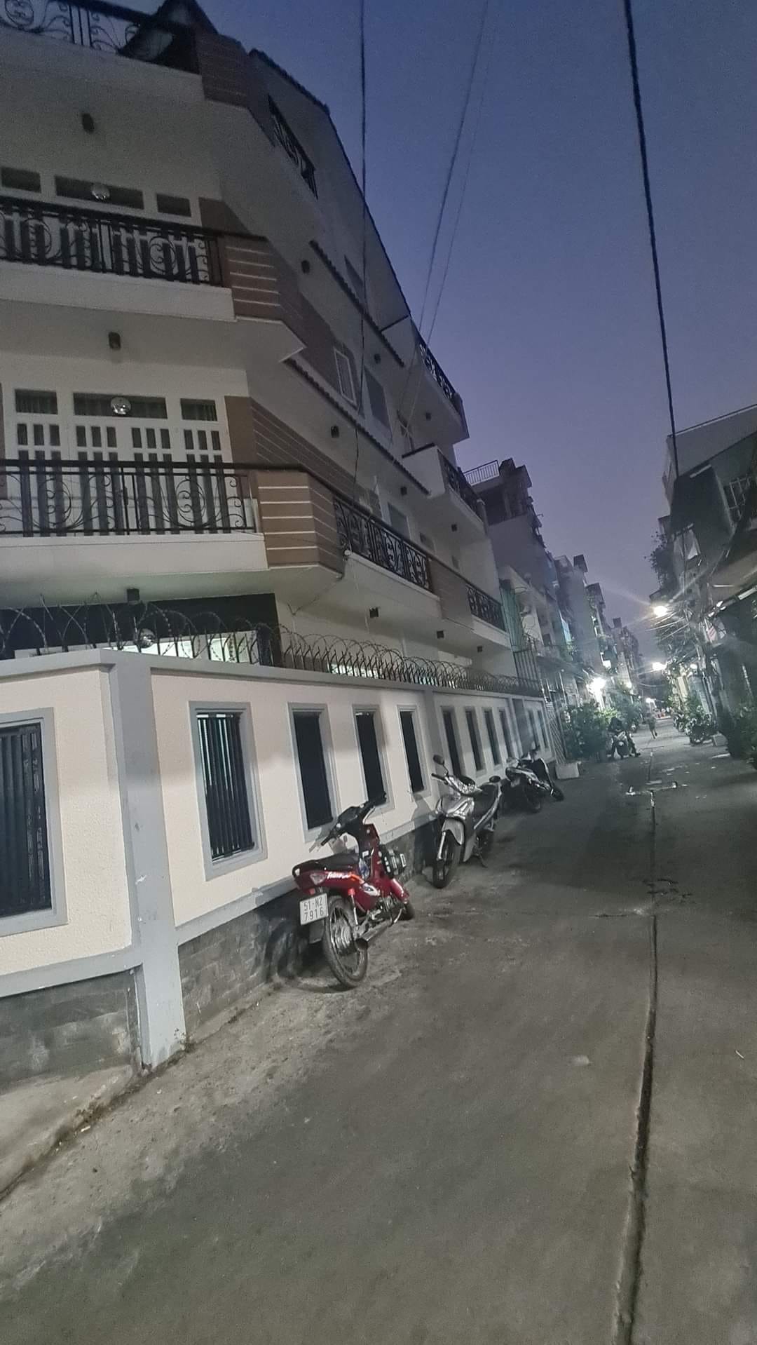 BÁN NHÀ HƯƠNG LỘ 2 - BÌNH TRỊ ĐÔNG - BÌNHTÂN - 95M2 - 4 TẦNG - 2 MẶT HẺM 8M - 7,2 TỶ