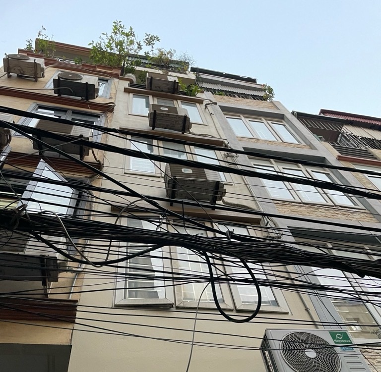 Hiếm- Phố Quán Thánh-Đặng Tất- 6 tầng mới tinh- Mặt ngõ rộng thênh thang- 4.6 tỷ