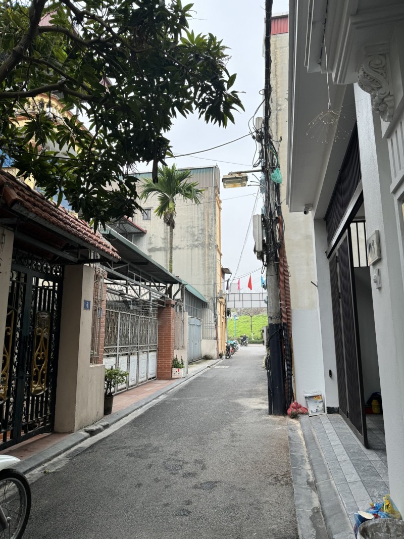 NHÀ ĐẸP NGỌC THỤY, DÂN XÂY CHẮC CHẮN, VỊ TRÍ ĐẮC ĐỊA, TIỆN ÍCH TRÀN NGẬP