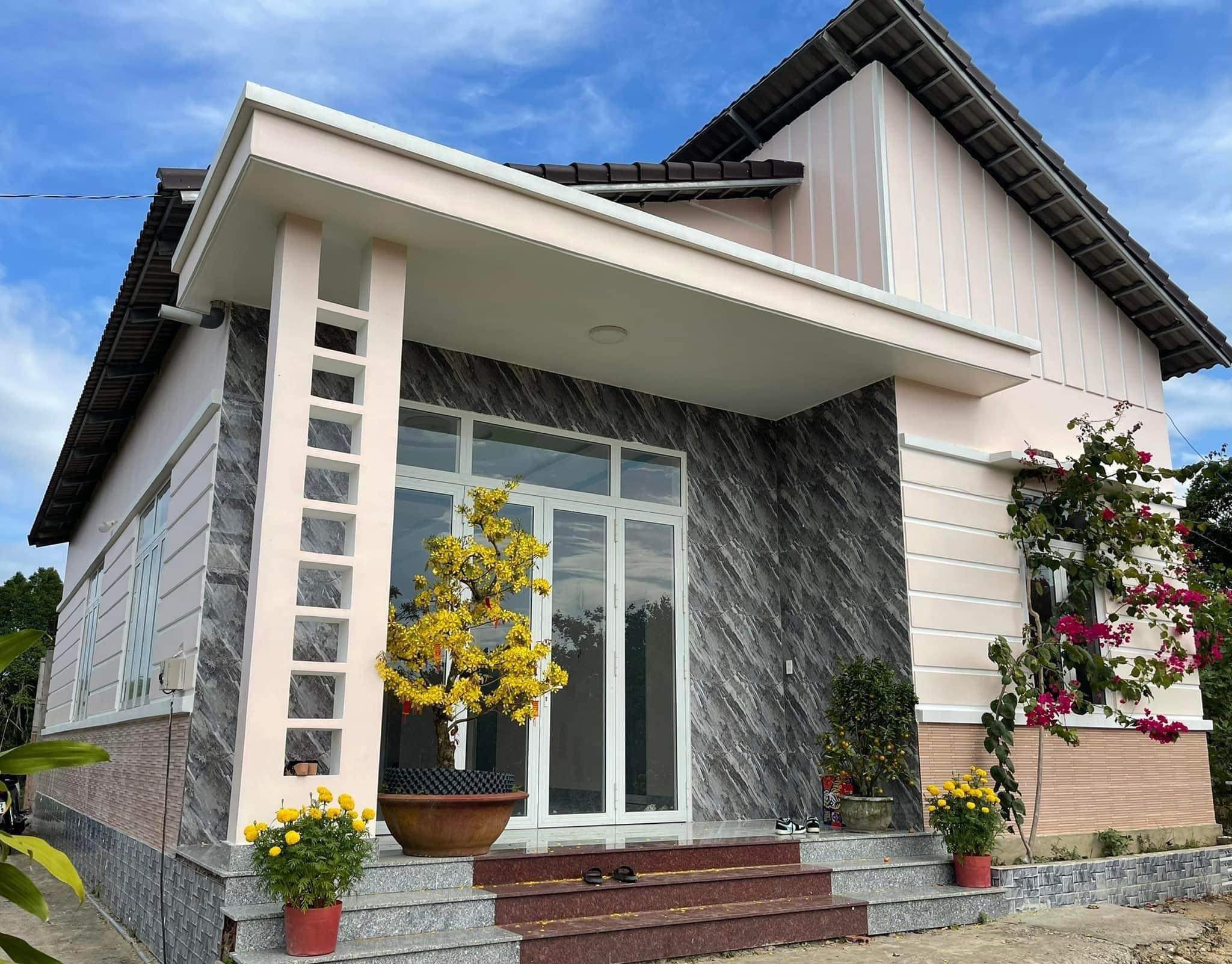 CẦN BÁN GẤP GIẢM NGAY 3 TỶ ĐẤT TRUNG TÂM THỊ TRẤN