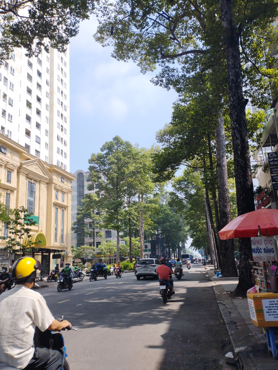 Ngộp Nguyễn Thị Minh Khai - Bên Quận 1 - HXH - 2 tầng - 35m2