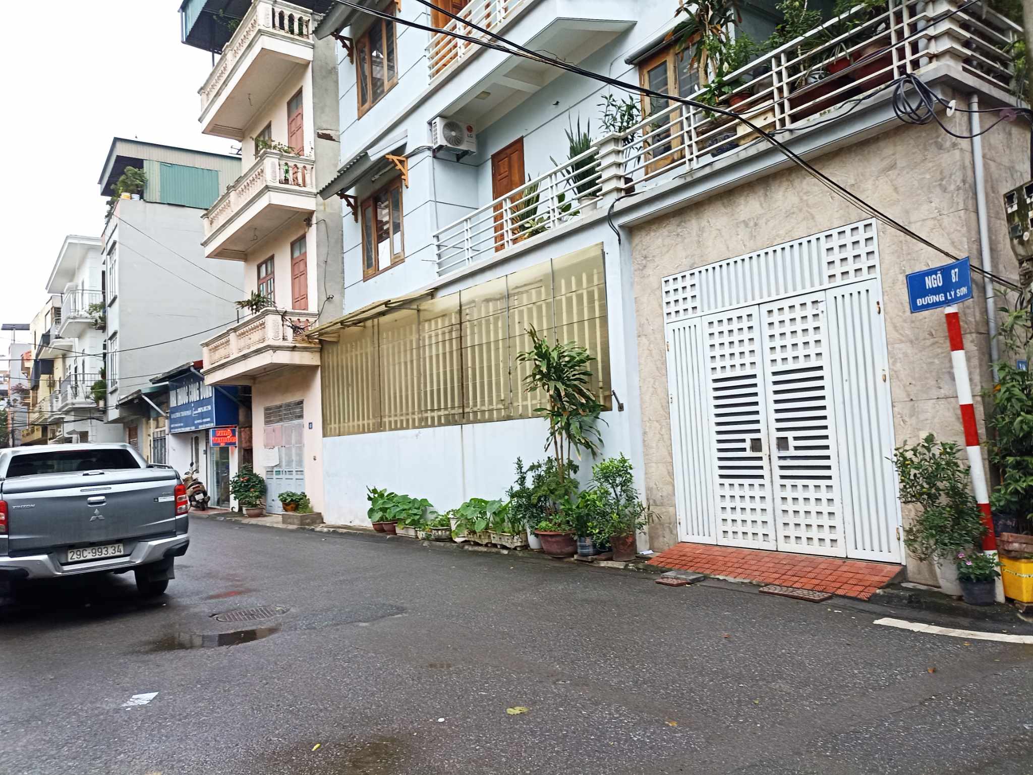 Bán nhà khu phân lô quân đội đường Lý Sơn 70m2, C4, MT 6m, Ô tô, Ngõ thông.