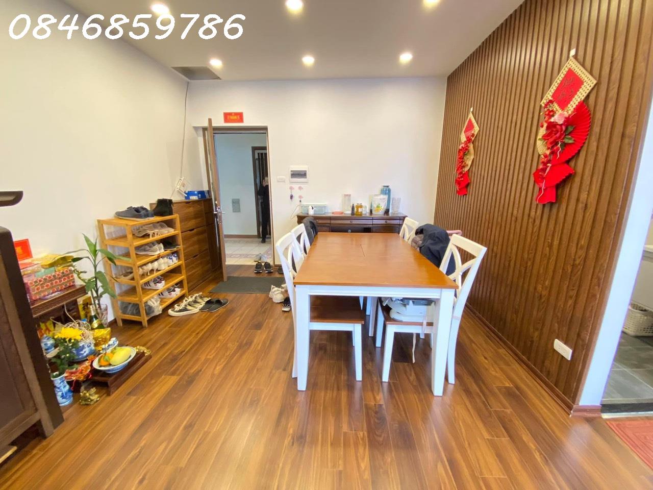 Bán CC 2 Ngủ Cầu Giấy,View Hồ,Full Nội Thất, 78m2, T15 Giá 3,9 tỷ(Thương Lượng)-0846859786