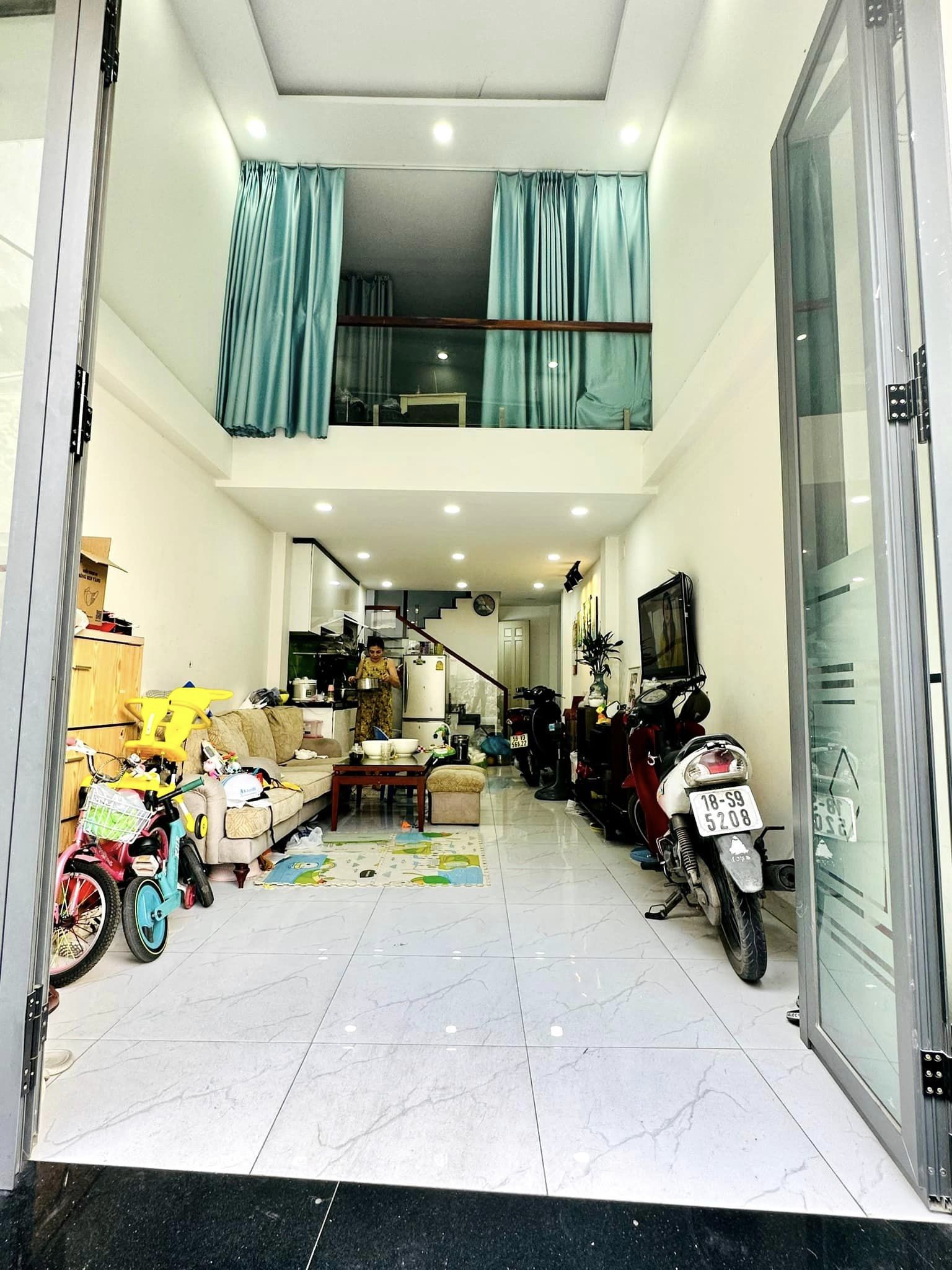 Khu vực hiếm nhà Bán, HXH Phan Văn Trị P10 GòVấp 45m 4tầng 5tỷ75TL