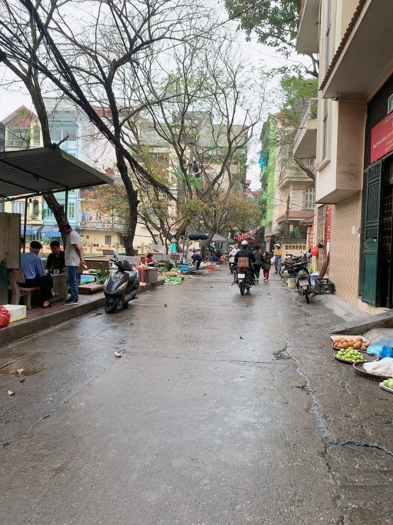 BÁN NHÀ ĐẸP TẠI TÂY SƠN, ĐỐNG ĐA - 67M2, 4 TẦNG, 7.5 TỶ , THÍCH HỢP XÂY CCMN