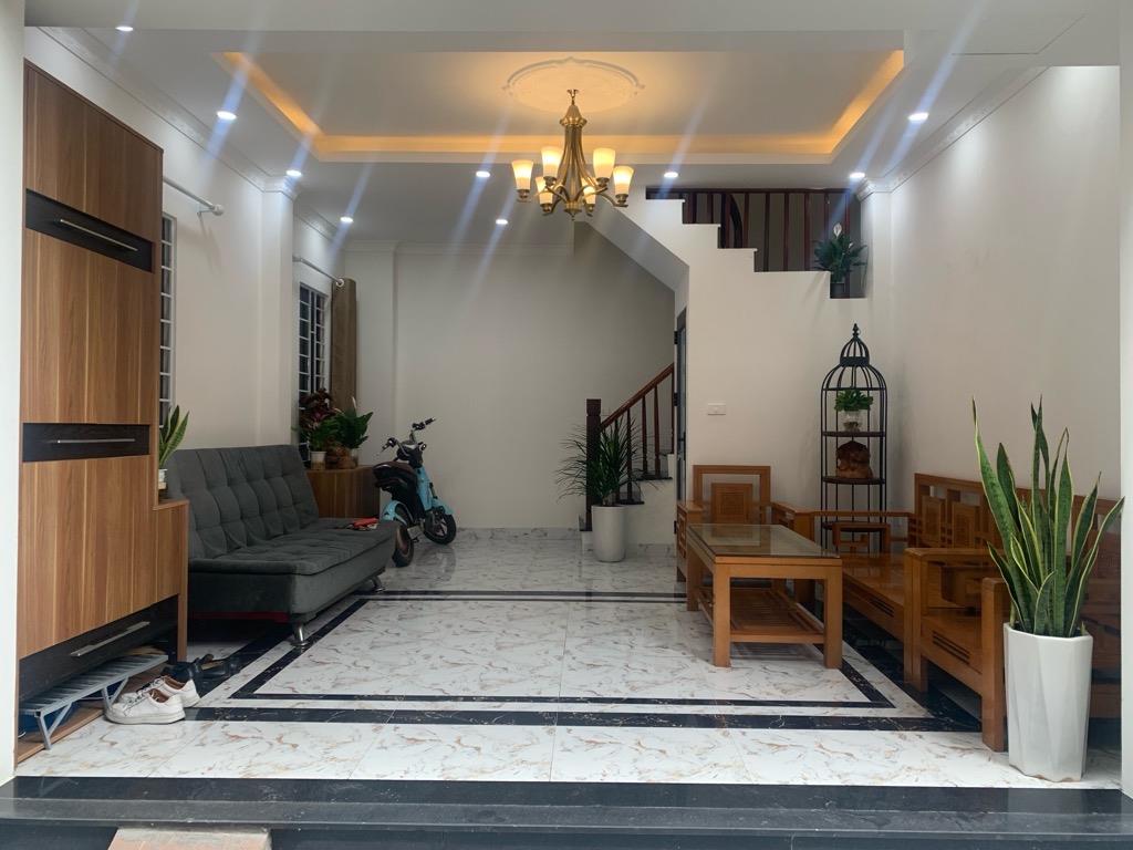 Bán nhà Nguyễn văn Cừ, Bồ Đề, 62m, 6 tầng thang máy, lô góc, Quá HÓT.