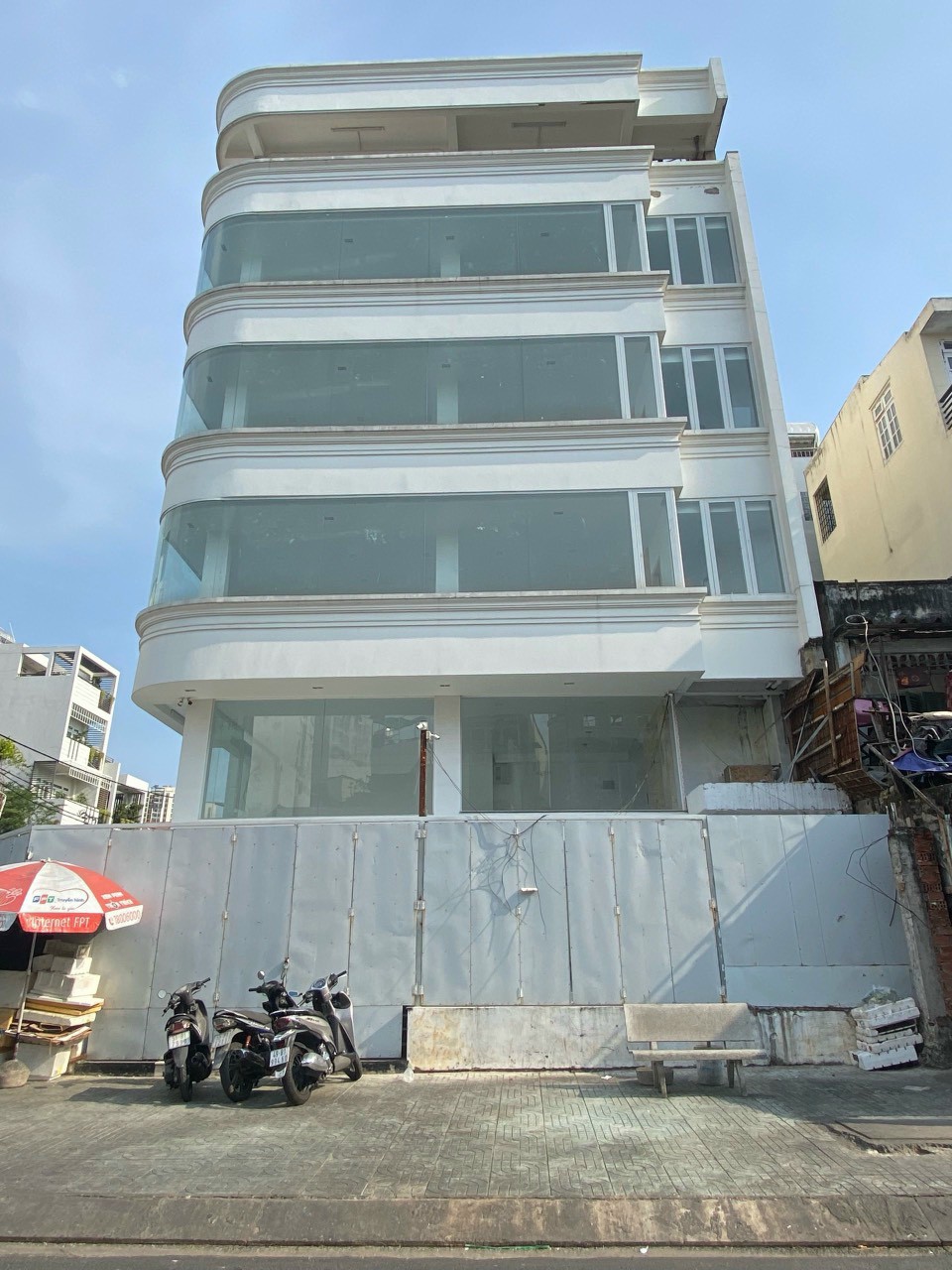 Bán Nhà 575/47/11 Cmt8, P15, Q10: Diện Tích 7.25x21.6m, Hẻm Xe Hơi, Chỉ 14.9 Tỷ